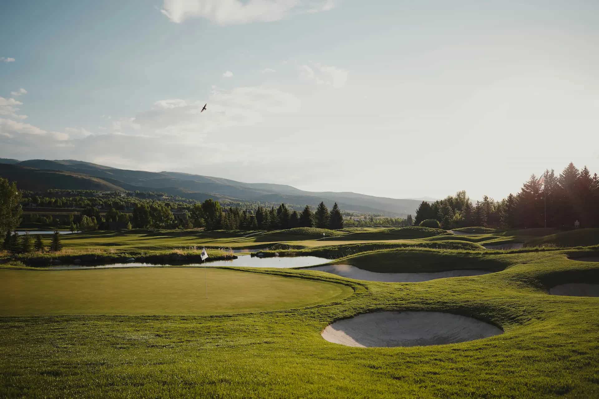 The app that rewards you to play golf.